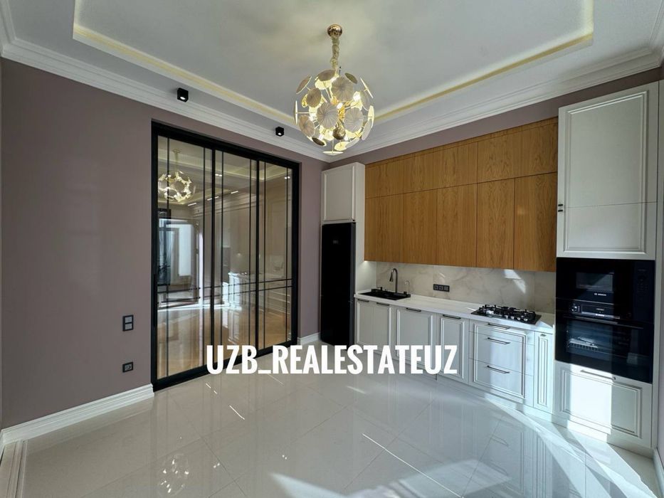 Ор-р: Академии городок Срочно Продается Новый Евро Дом 5.соток $580000