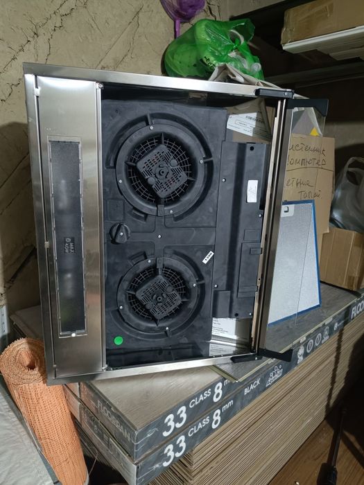 Вытяжка новая Bosch