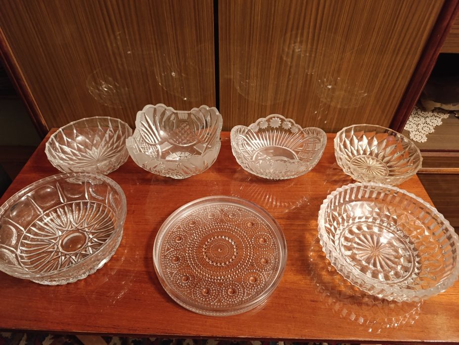 Хрусталь,стекло.Сервантное хранение.