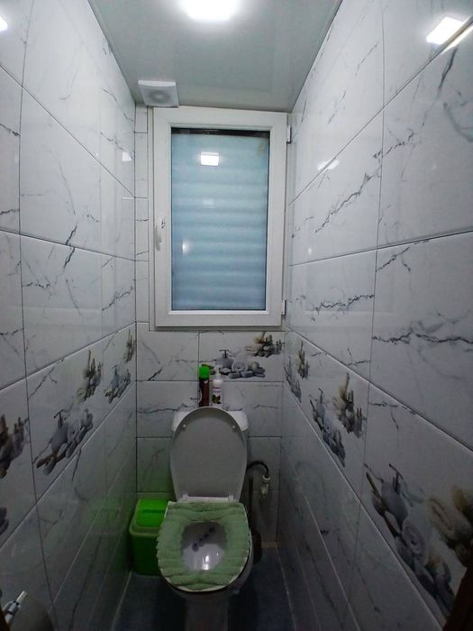 Kvartira sotiladi yevroremont qilingan 4xonali