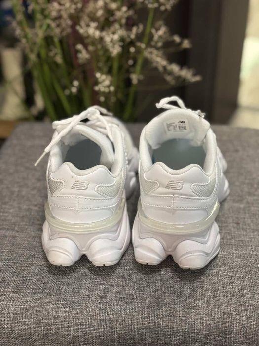 New Balance 9060 U9060NRJ – Сникърси, Бял