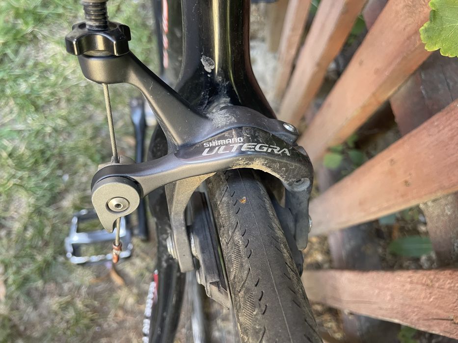 Bicicleta cursiera full carbon echipat cu Shimano Ultegra mărime S