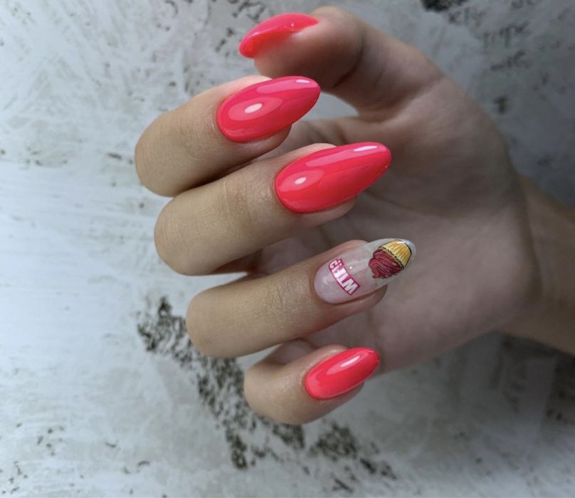 Маникюр педикюр, принимаю в салоне , есть выезд на дом