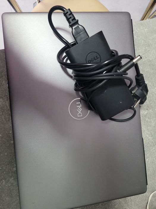 Dell Precision 7560 workstation i5 -11500H