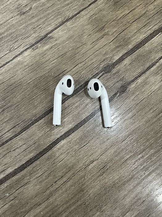 AirPods 2 (2019)