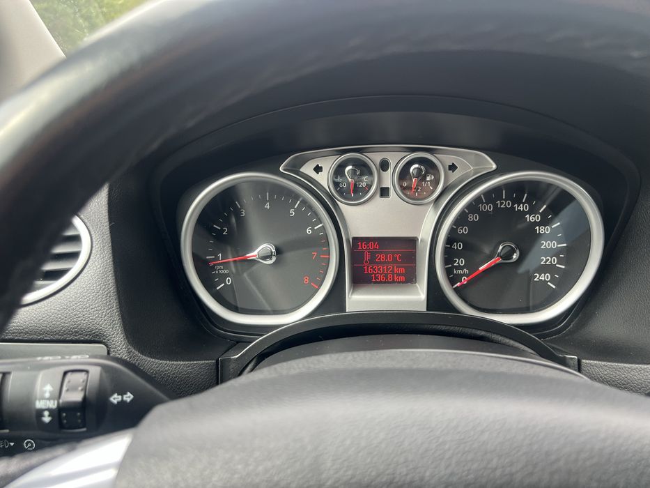 Vand Ford Focus Ghia flexifuel 1.8 benzina 2008