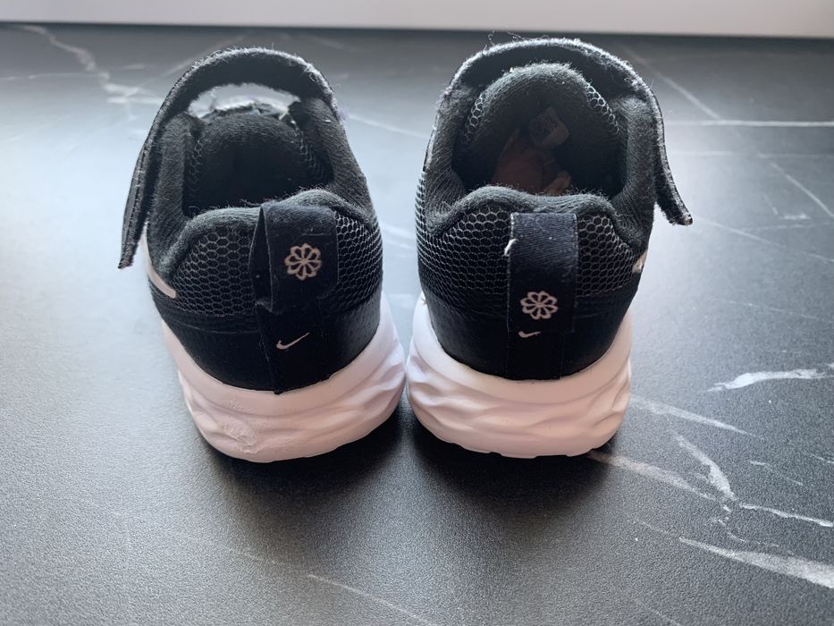 Adidași Nike revolution 6 mărimea 22