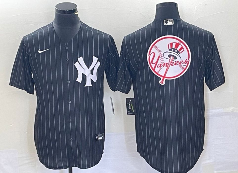 Tricouri cu nasturi de baseball și fotbal american