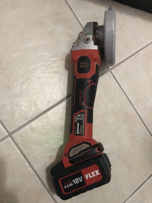 Set Marca Flex contine Bormasina cu impact și polizor cu variator