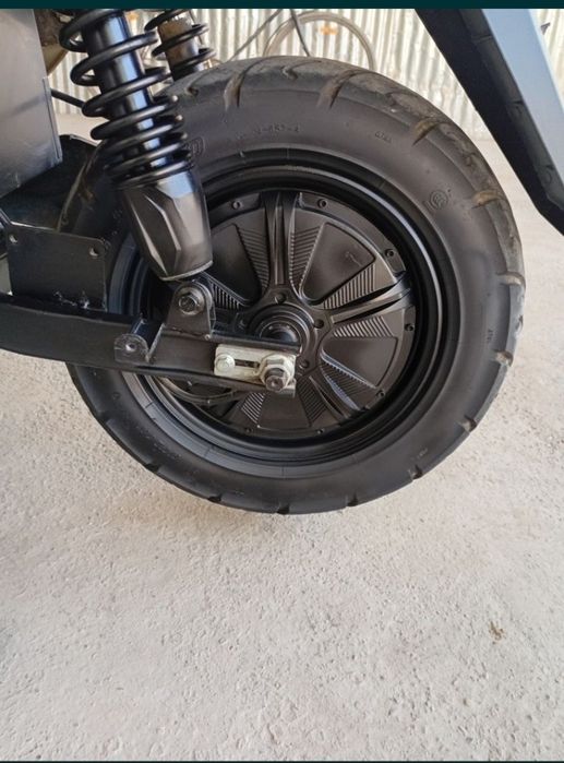 Скутер сотилади холати яхши.яхшилаб укиб кен тел.килинг