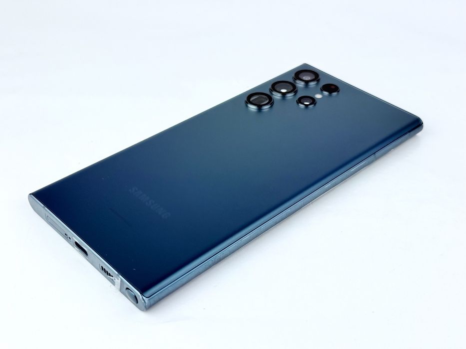 Samsung Galaxy S22 Ultra 5G 256GB 8RAM Green Отличен!