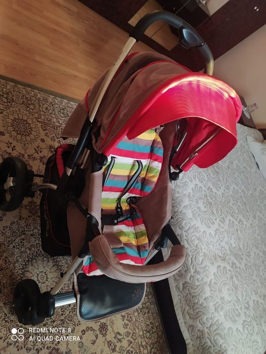Коляска фирмы VIKI
