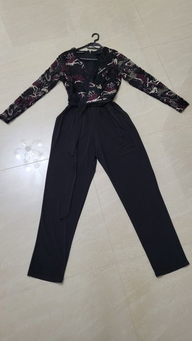 Vând salopeta eleganta mărimea s-m