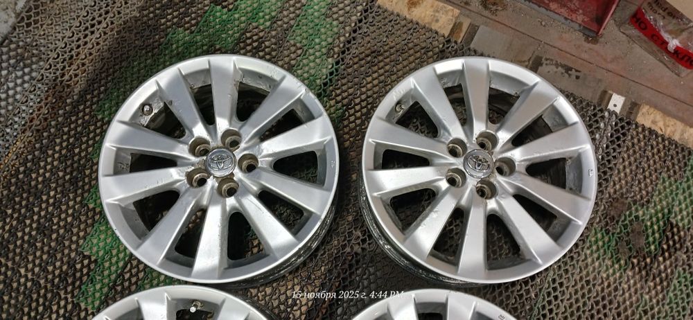 Продам диски Toyota