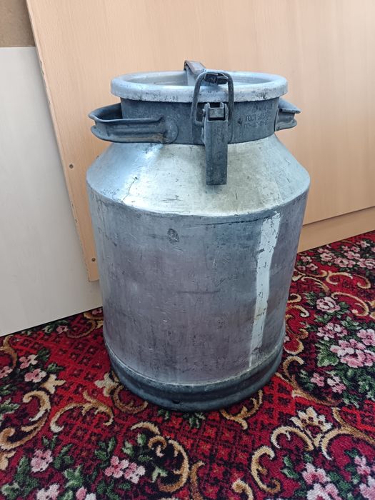 Продам фляги алюминиевые , 2 шт