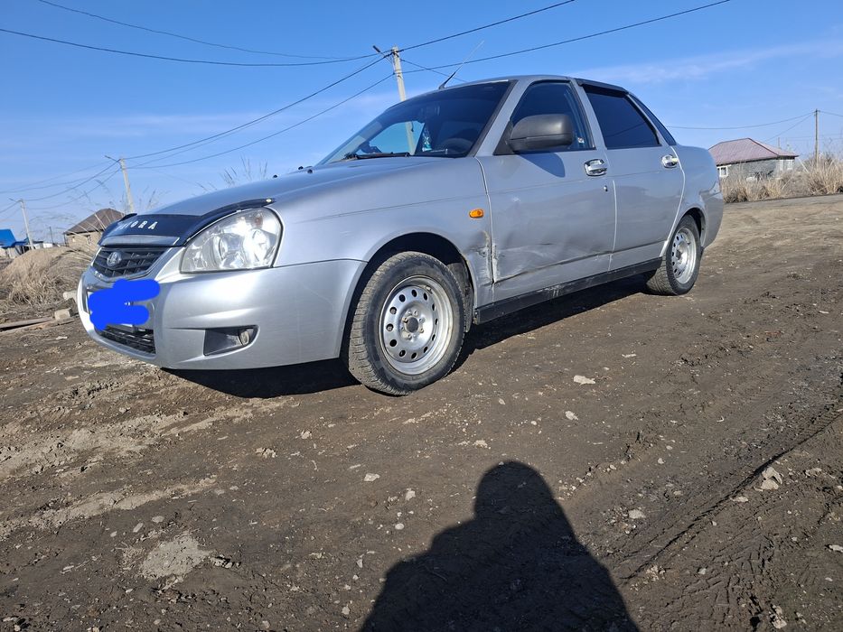 Продам приору ..