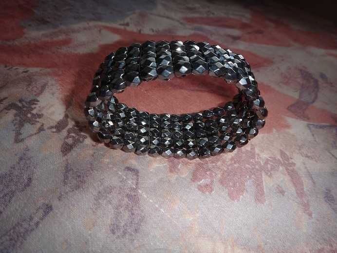 Гривна топчета..