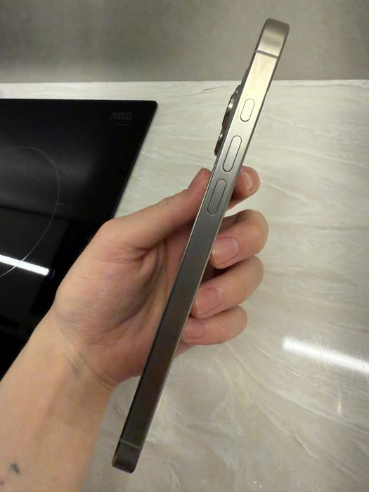 Iphone 16 pro max 256 gb eSIM