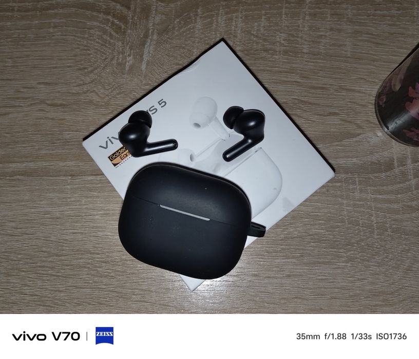 vivo tws 5 наушники черные СРОЧНО