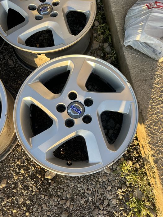 Ляти джанти 16 цола за Волво 5х114.3!