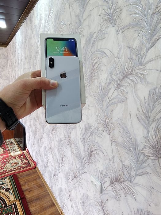 IPhone X 256g ochilmagan sotiladi