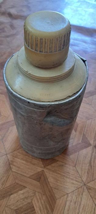 Продаеться термос