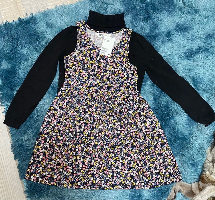 Лот за момиче . Ново тениска суитчър LC Waikiki. Рокля ръкавици  H&M.