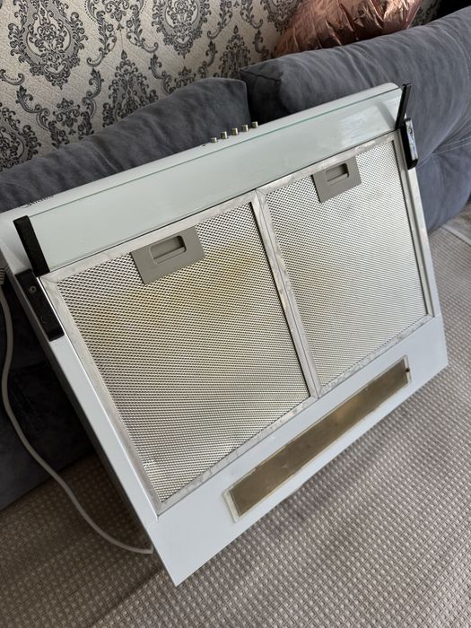 Вытежка для кухни