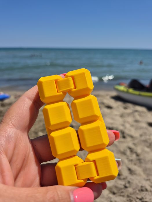 Играчка - 3D отпечатан Безкраен Куб (Infinity Cube) – Антистрес играчка / Fidget Toy 5€