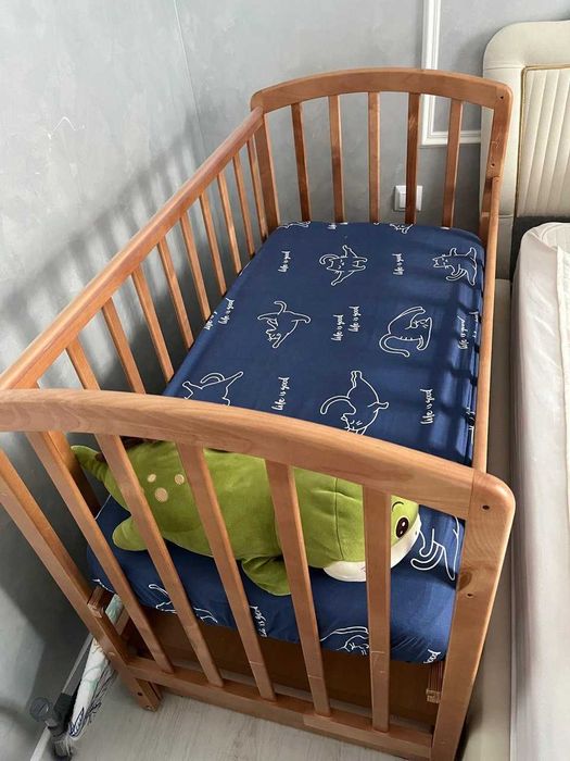 Детская кровать маятник