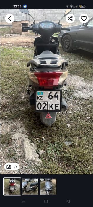 Мопед имеются каска