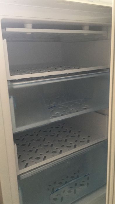 Срочно продам морозильник Бирюса