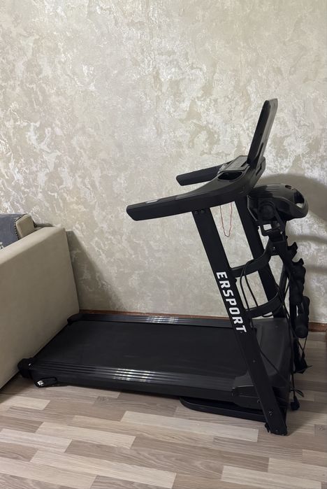 Продам беговую дорожку
