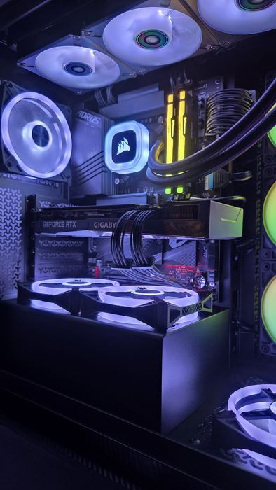 Placa video GIGABYTE GeForce RTX 3060 Ti EAGLE OC D6X 8GB GDDR6X 256-bit (3 fans)