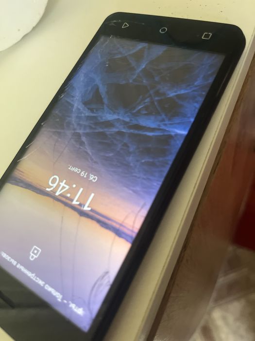 Продам телефон inoi
