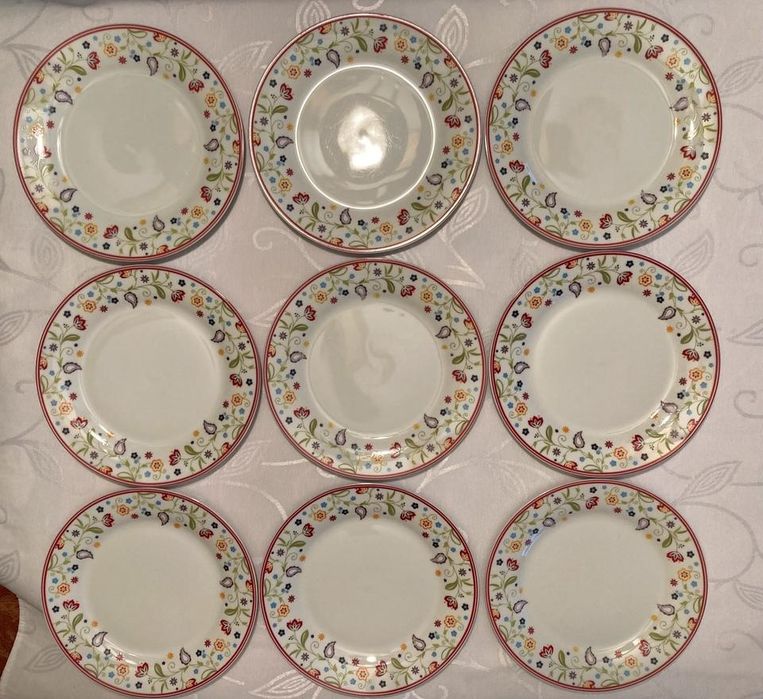 Порцеланов сервиз