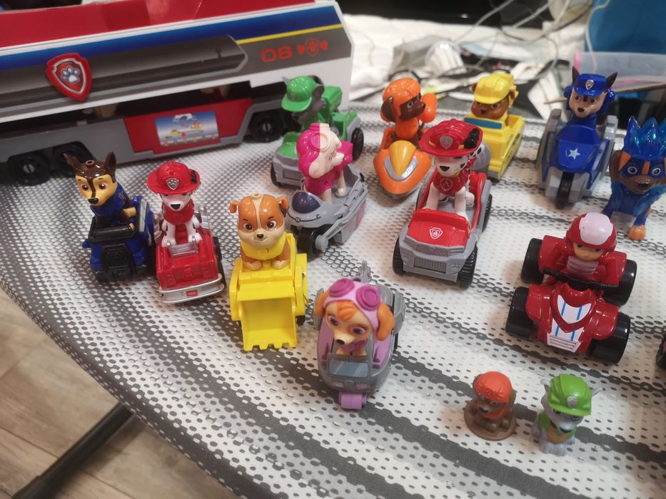 PAW  patrol Mighty Lookout Tower