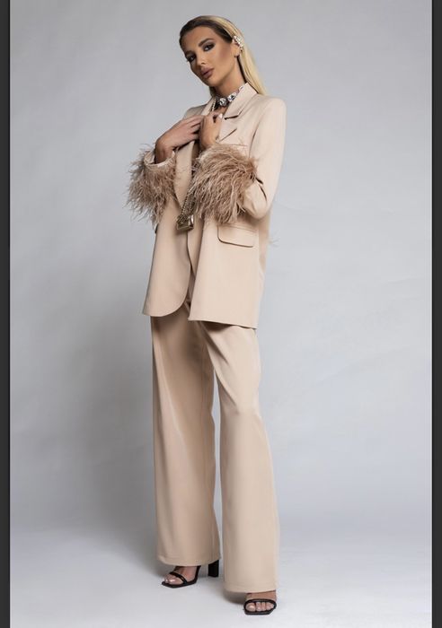 Костюм Nikole Collection с пера.