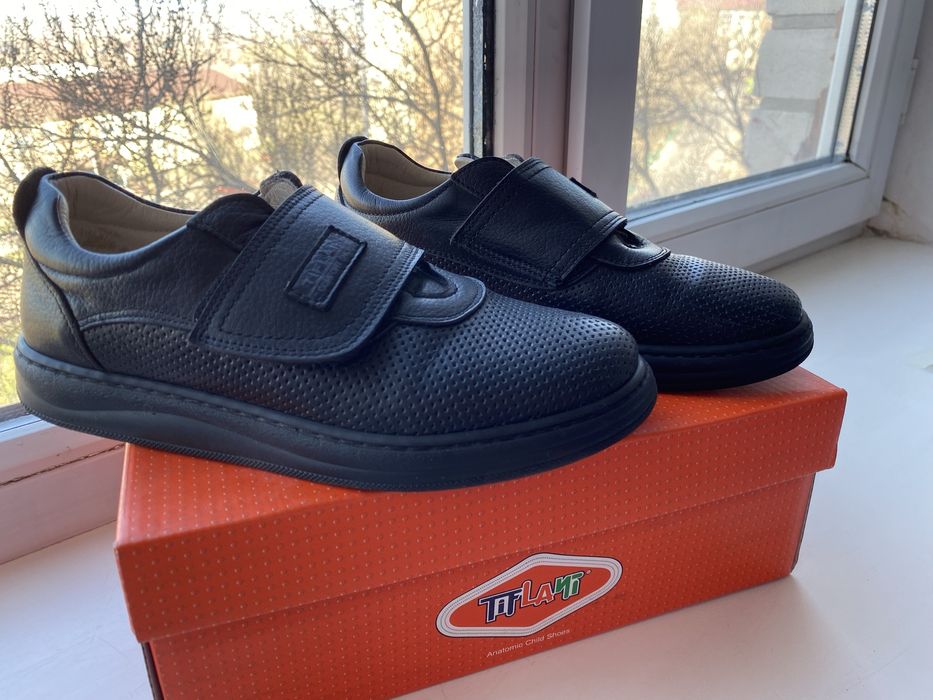 Кроссовки и туфли