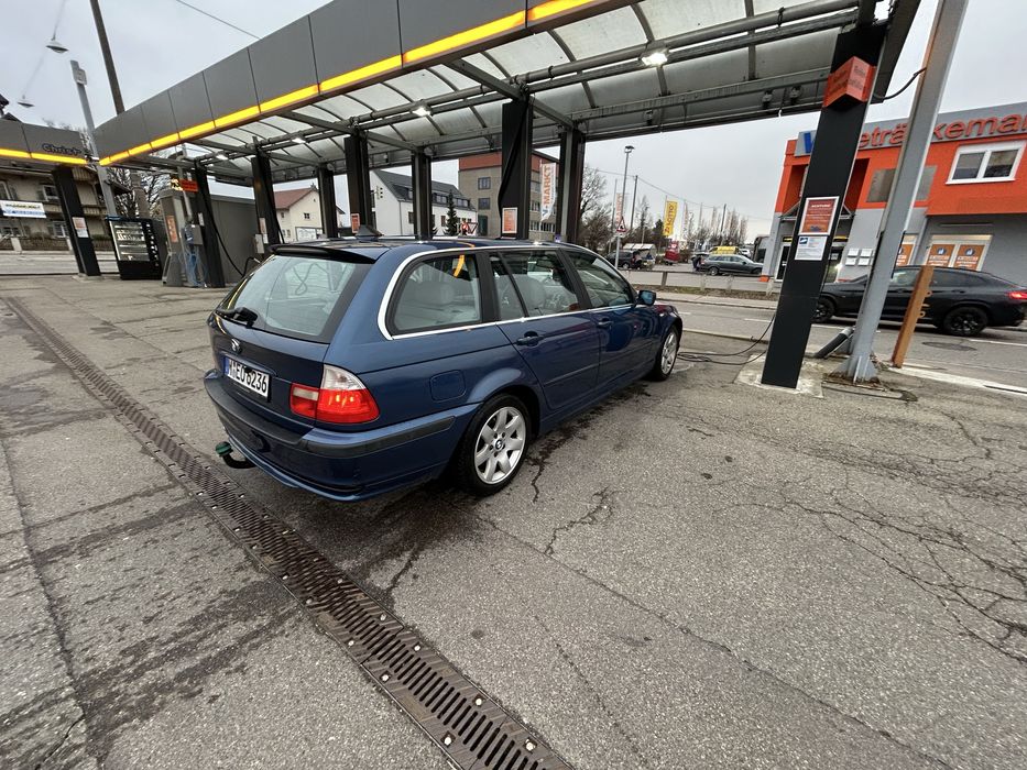 BMW E46 2.2 benzină M54B22 – manuală – integral sau dezmembrez