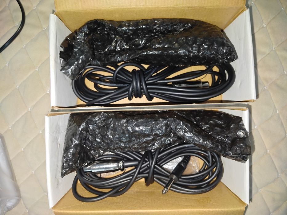 Вокальный микрофон sony ak-585