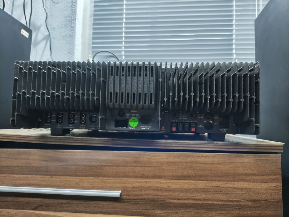 Винтидж ресивър REVOX B-780