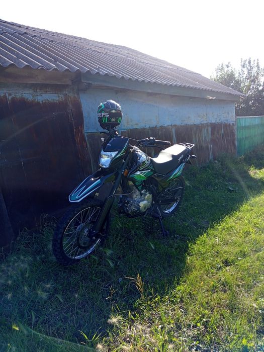 Продам мотоцикл эндуро