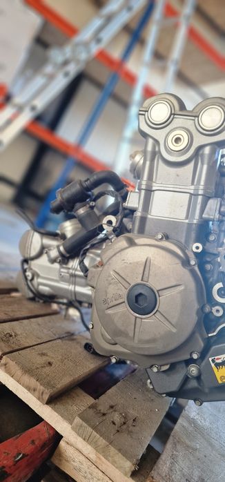 Motor Aprilia Dorsoduro 750  propulsor , capac , stator ambreiaj