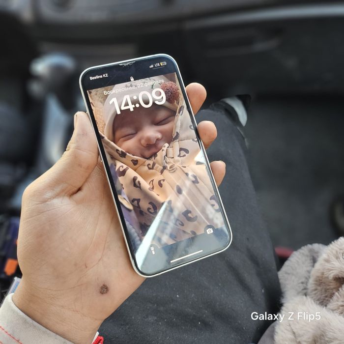 В продаже Айфон 14 в хорошем состоянии