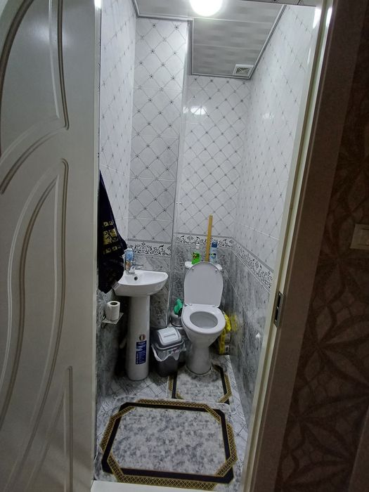 Yashnabotda uy sotiladi