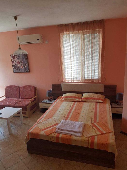 Първа линия студия в Поморие