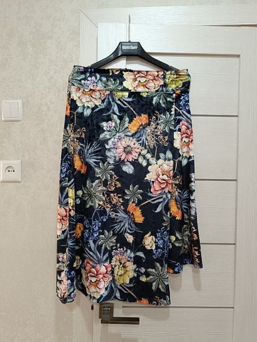 Koton. Женские юбки