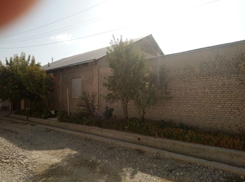 Уй сотилади Пайшанба