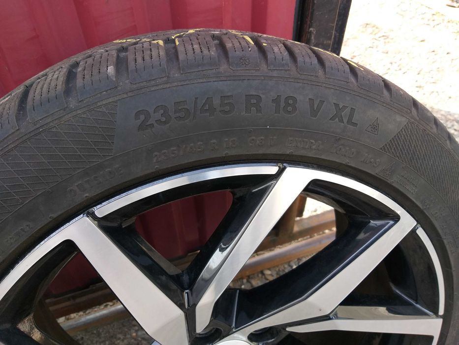 Set 4 anvelope Continental wintercontact 235 45 r18 ci137